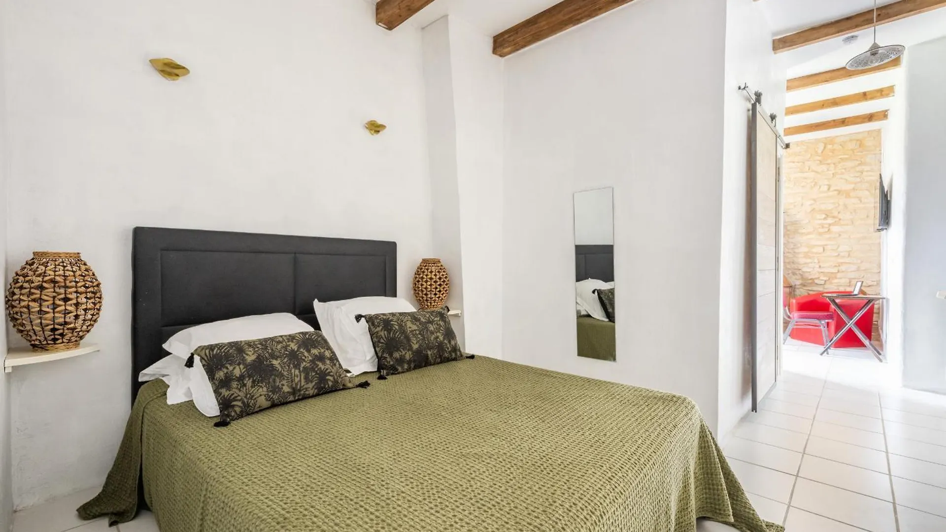 Bed and Breakfast La Pastorale Lagnes 3*,